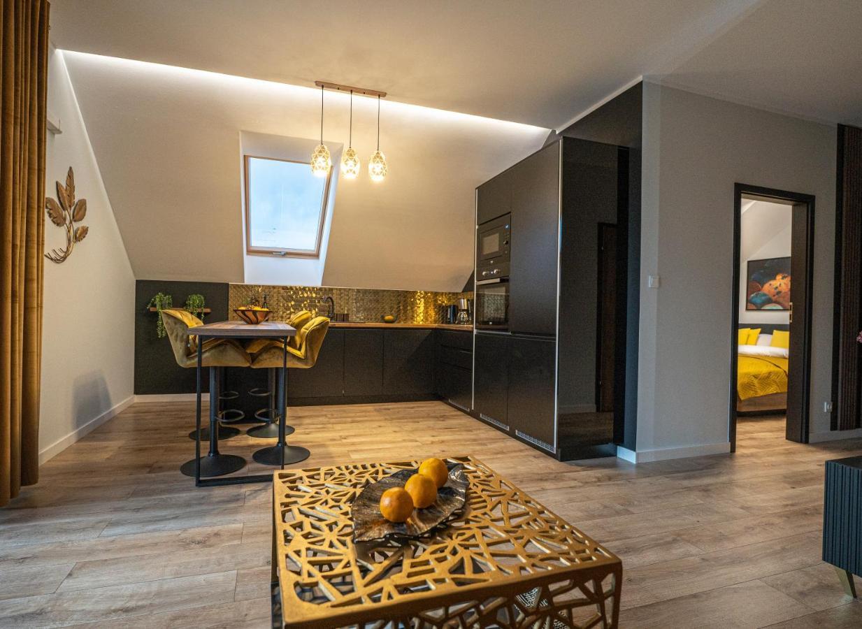 Apartament W Cieplicach Panorama Jelenia Gora Luaran gambar