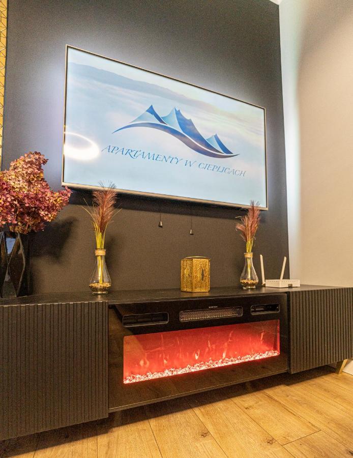 Apartament W Cieplicach Panorama Jelenia Gora Luaran gambar