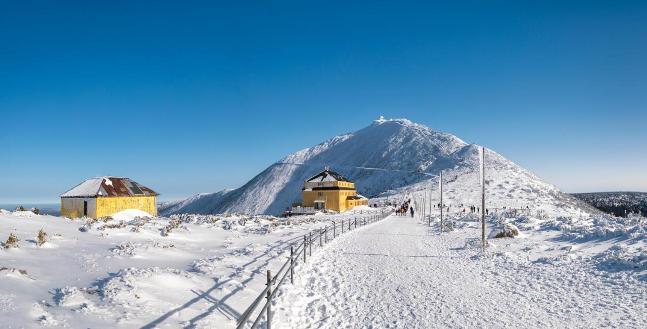 Apartament W Cieplicach Panorama Jelenia Gora Luaran gambar